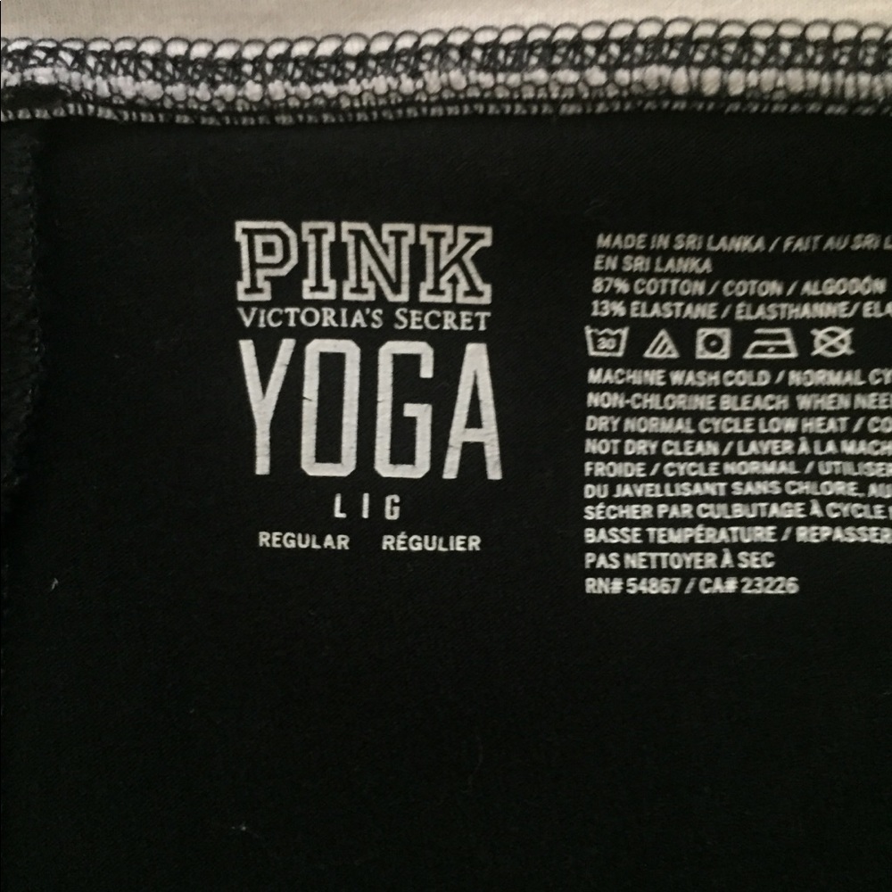 Victoria’s Secret bundle/ PINK yoga pants - Picture 5 of 6